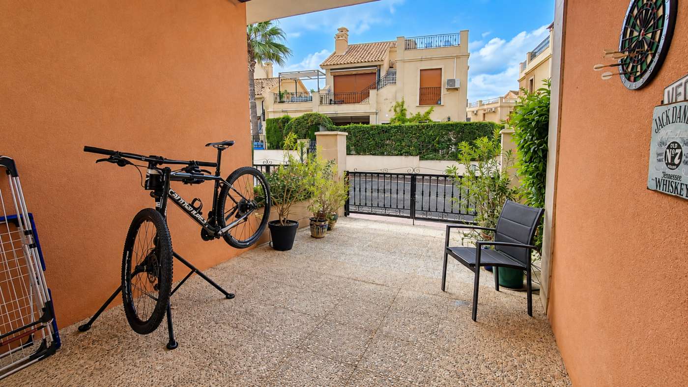 Vrijstaande Villa met 3 slaapkamers in Algorfa